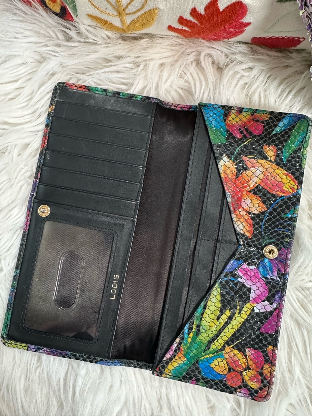 Lodis • Tropical Floral Textured Bi-Fold Wallet